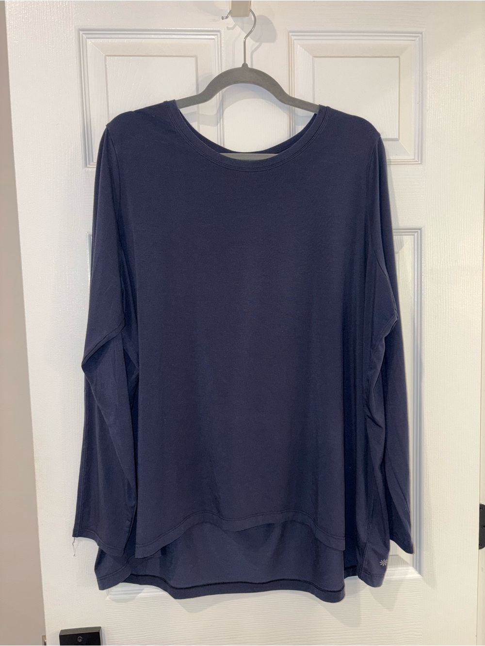 Athleta Navy With Ease Layered-Hem Long Sleeve Tee Shirt
